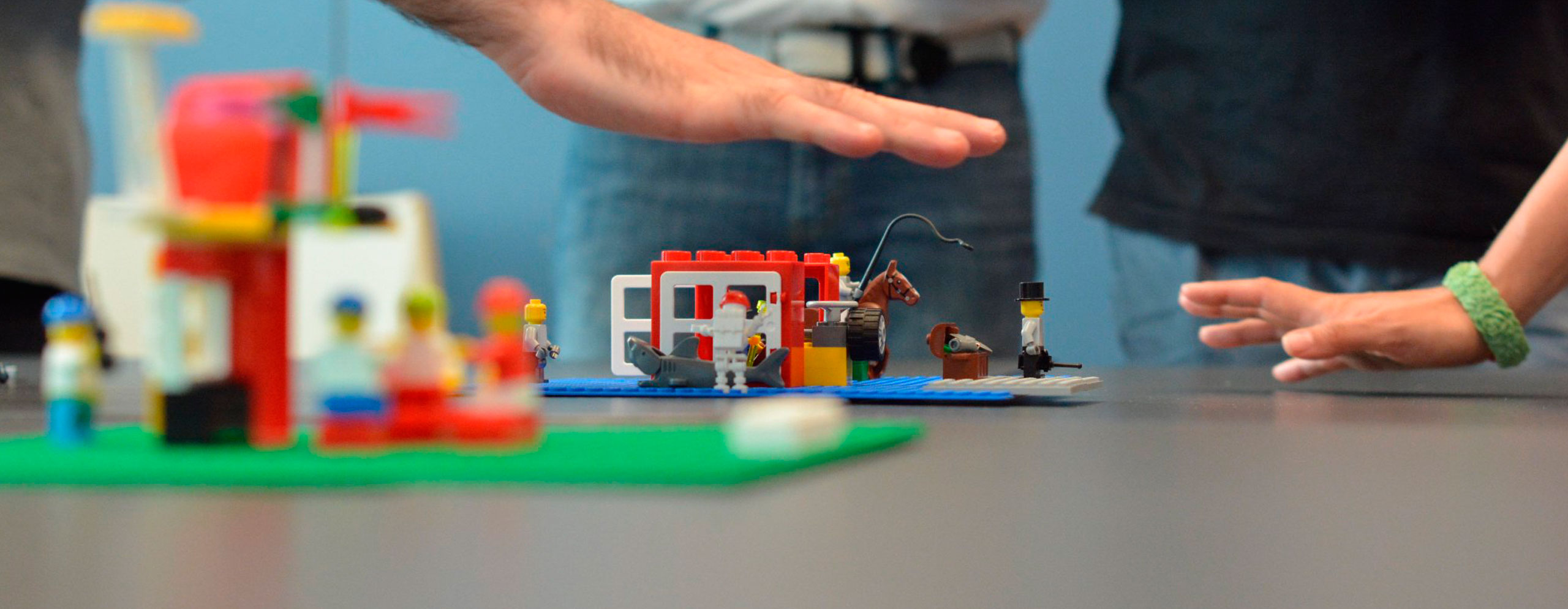 slide01_lego